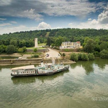 Хотелски комплекс Радецки град Козлодуй Kozloduy Экстерьер фото